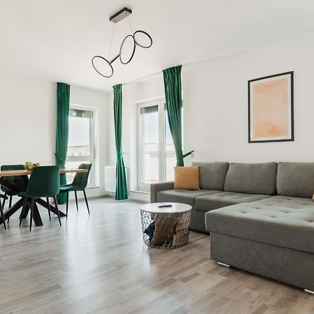 Skylark - Singapore Penthouse With Jacuzzi & Panoramic View Brașov Exterior foto