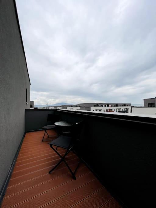 Skylark - Singapore Penthouse With Jacuzzi & Panoramic View Brașov Exterior foto